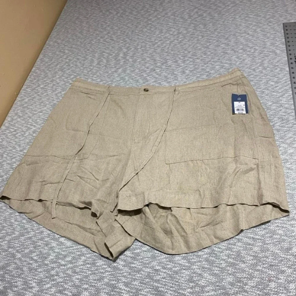 Universal Thread tan shorts NWT adjustable drawstring Size 28. SKU-A576‎